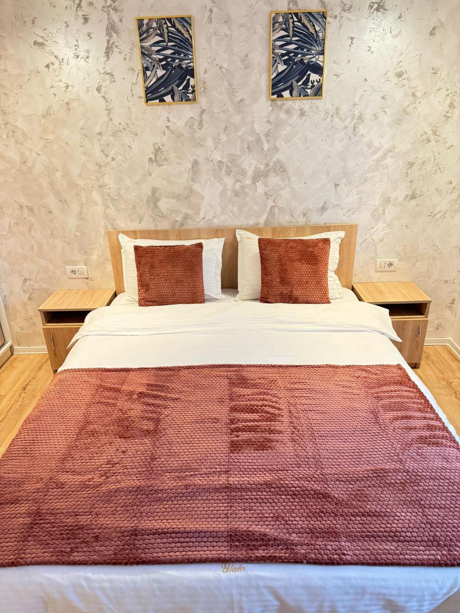 Glam Apartments Lipatti Near Iulius Mall And City Center Тимишоара Экстерьер фото